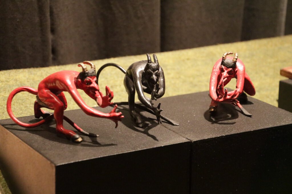 Statue im Teufelsmuseum