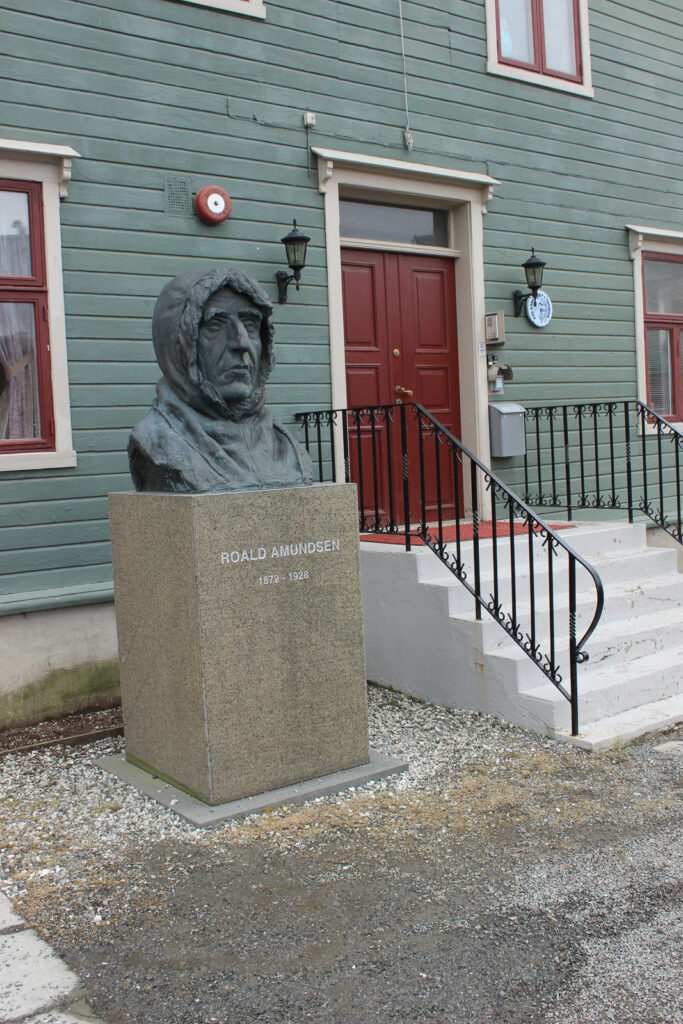 Amundsen Statue in Tromsö