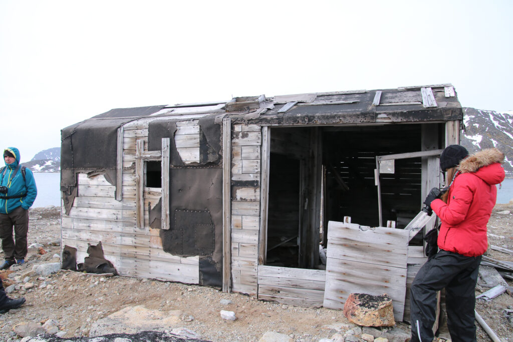 Eine "Übernachtungsstation" auf Svalbard