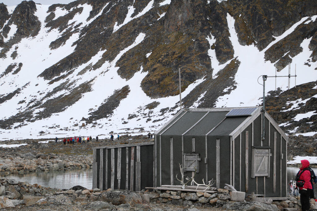Eine "Übernachtungsstation" auf Svalbard