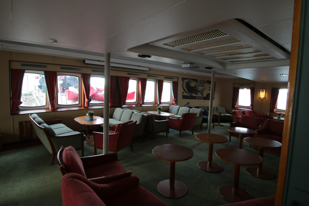 Restaurantbereich am Schiff