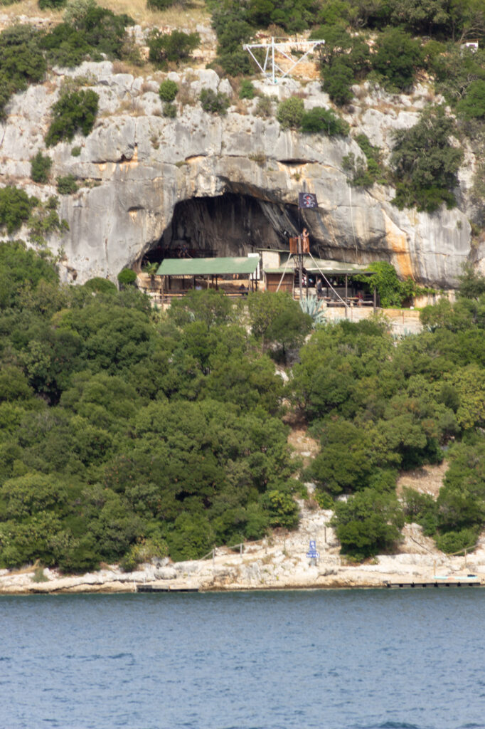Winnetou Höhle im Limfjord