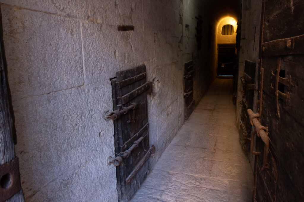 Gefängniszellen im Dogenpalast