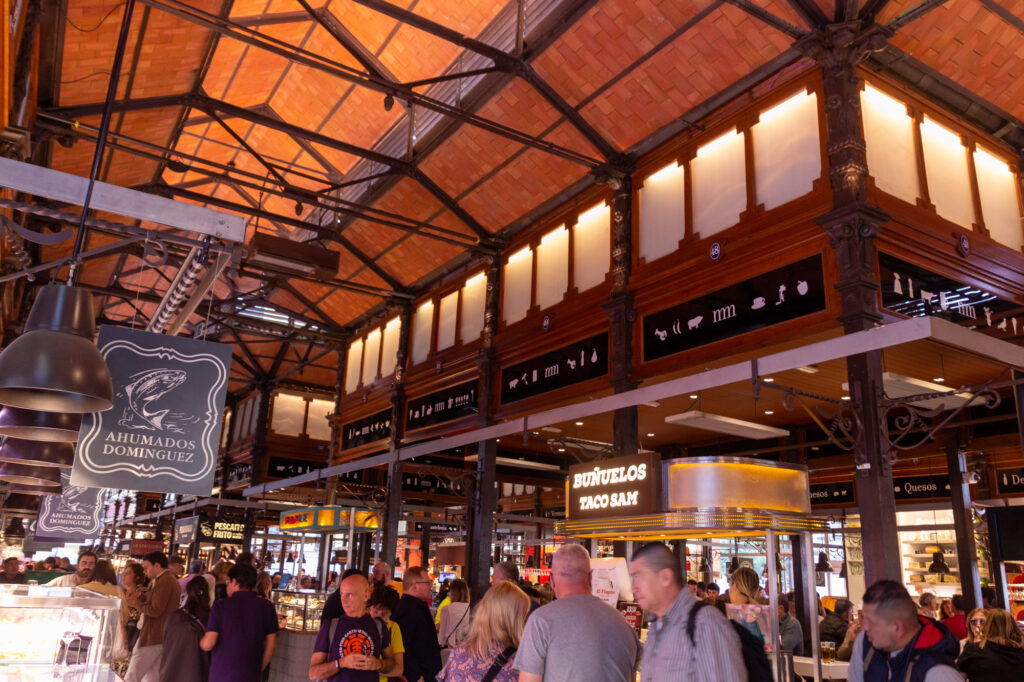 Der Mercado San Miguel bietet allen etwas Köstliches.