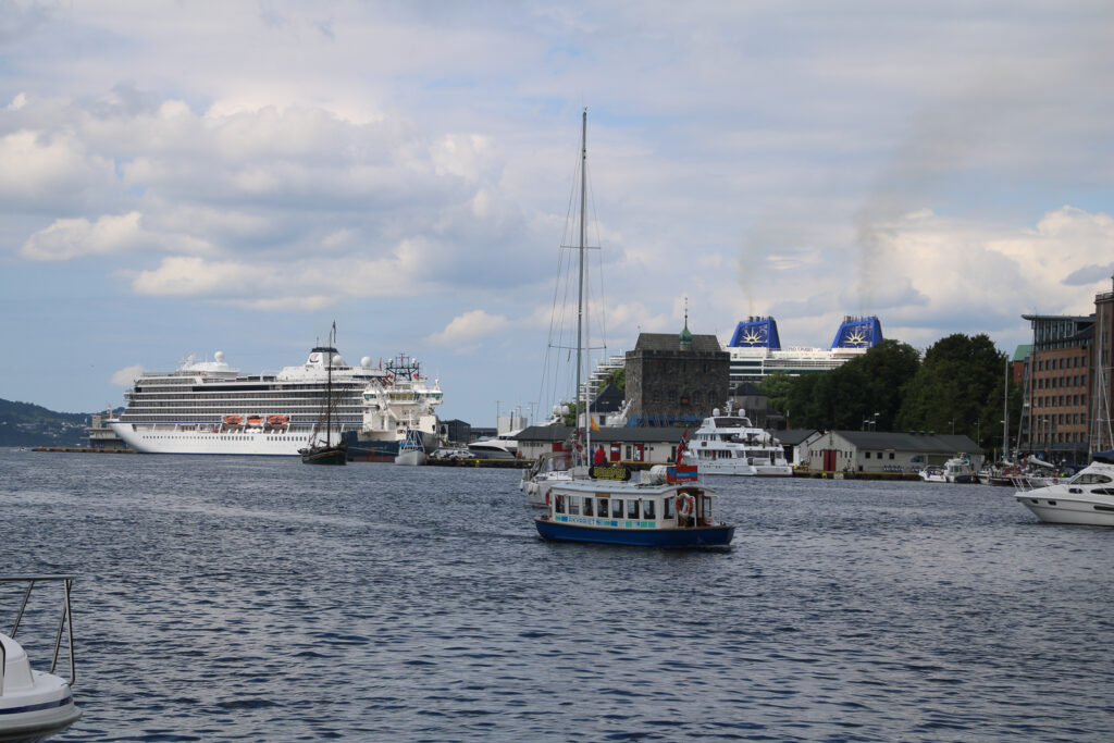 Bergen ist ein beliebter Stopp bei Kreuzfahrten