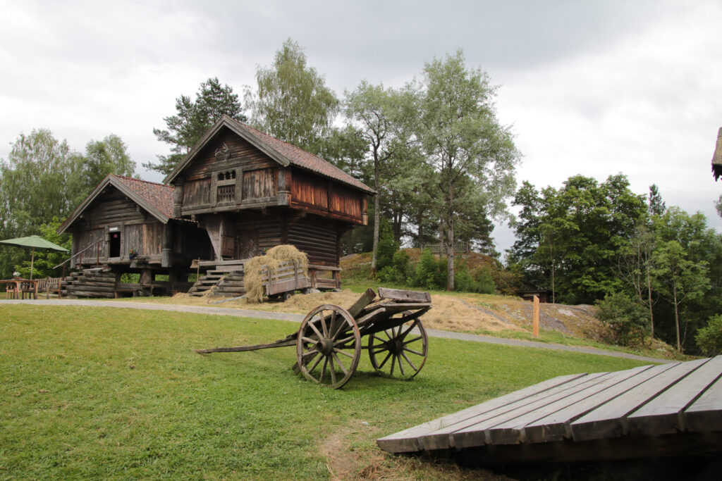 Freilichtmuseum bei der Stabkirche