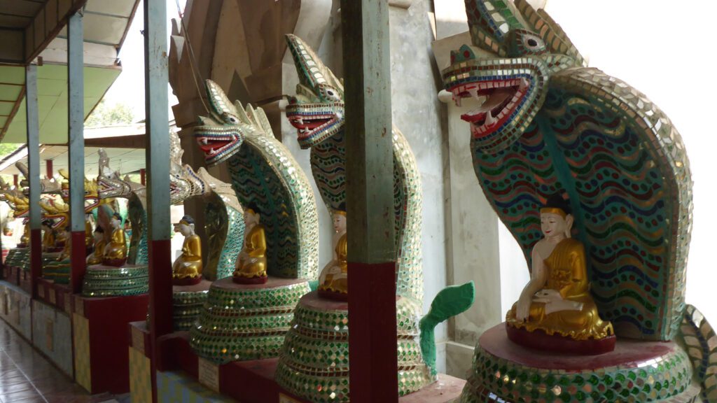 2 Schlangen Tempel