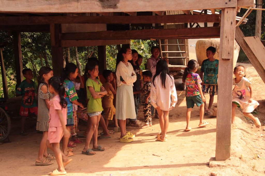 Unterm Haus gibt es Schatten