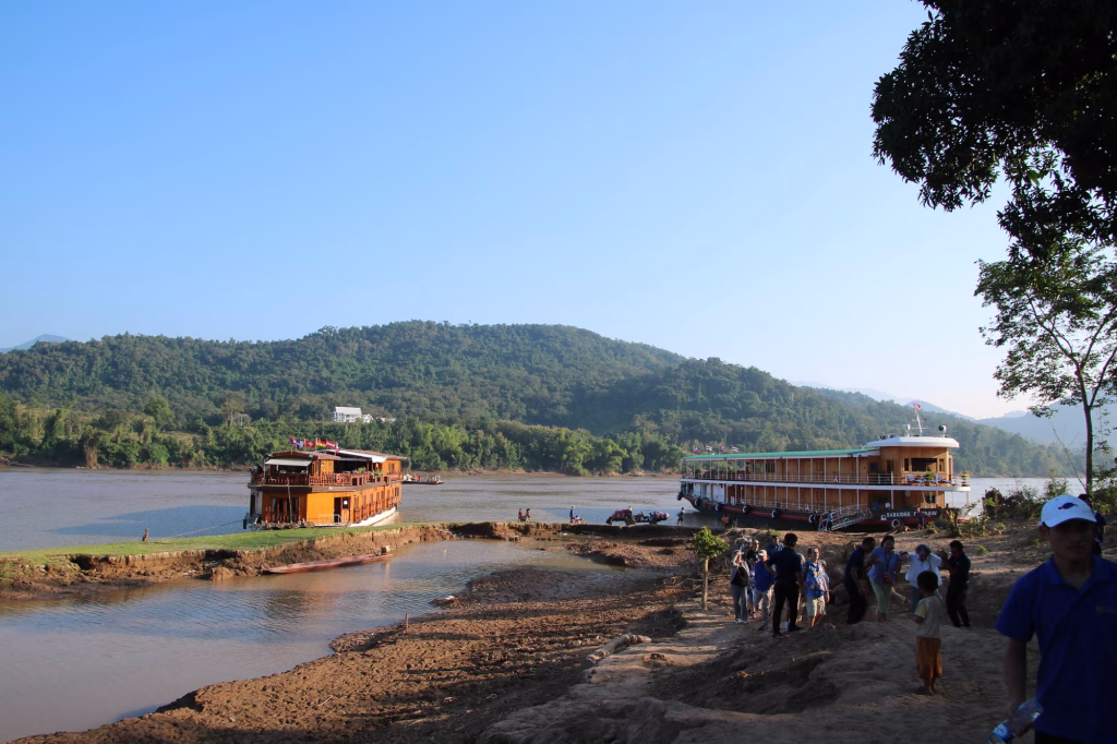 Gleich 2 Schiffe! Overtourism? :-)