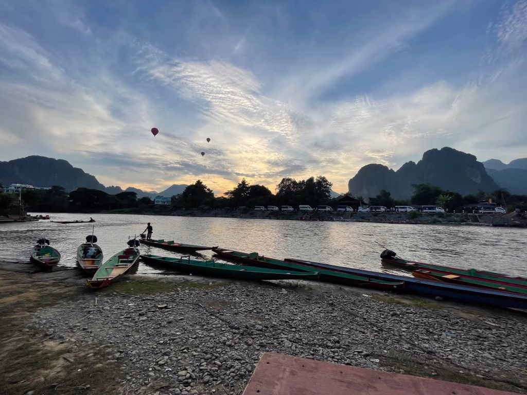 Am Fluss in Vang Vieng tut sich einiges