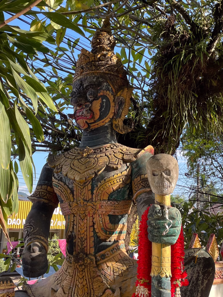 Ein Wächter im Tempel