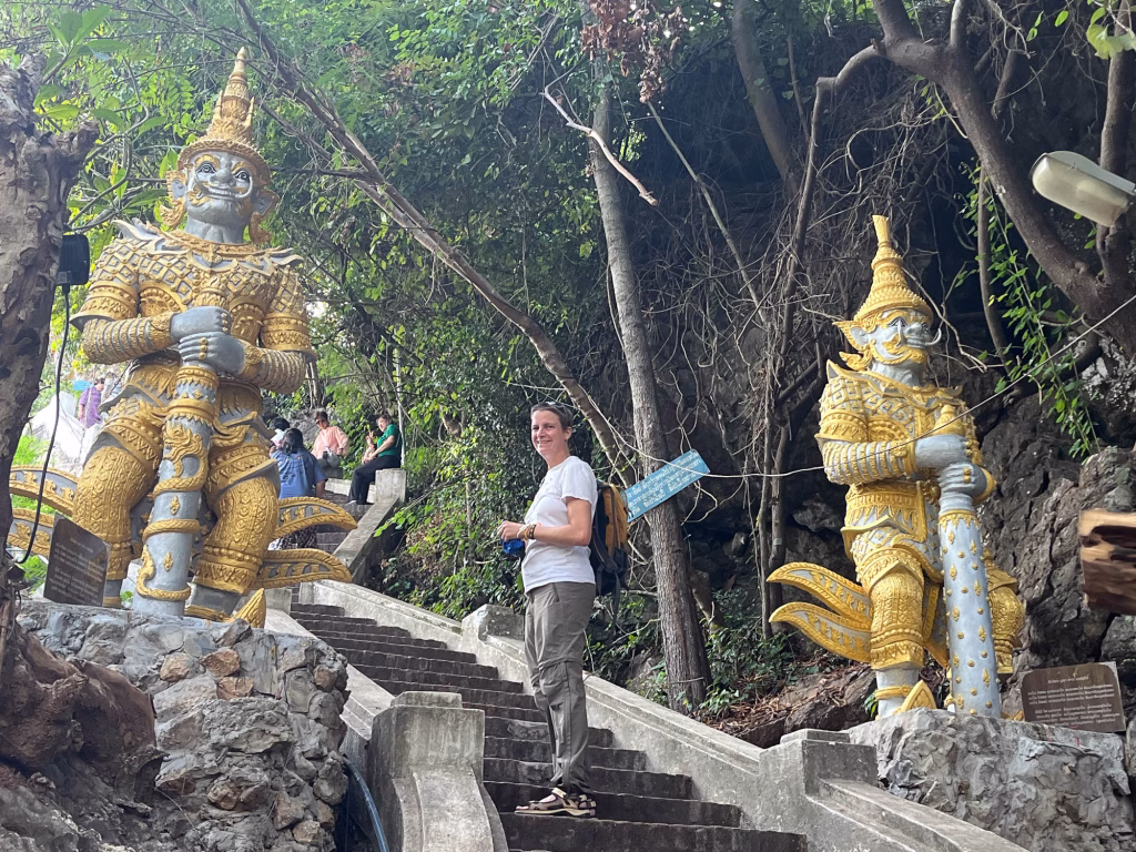 Aufgang zum Mount Phousi