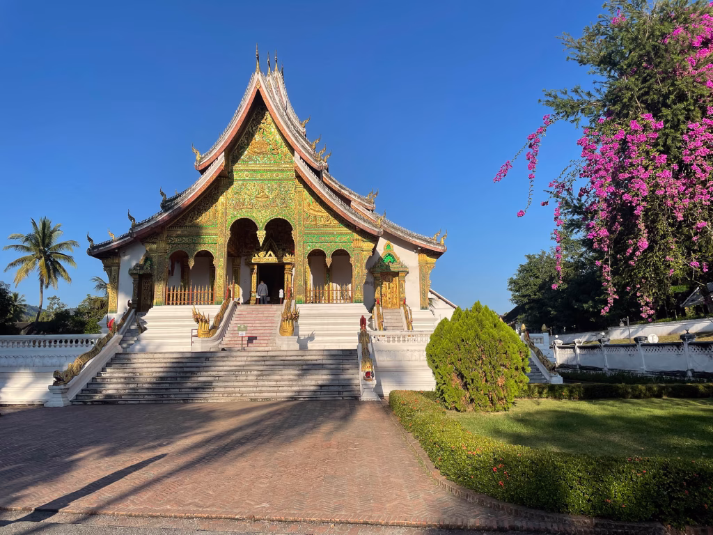Wat Pha Bang enthält die heiligste Buddha Statue des Landes