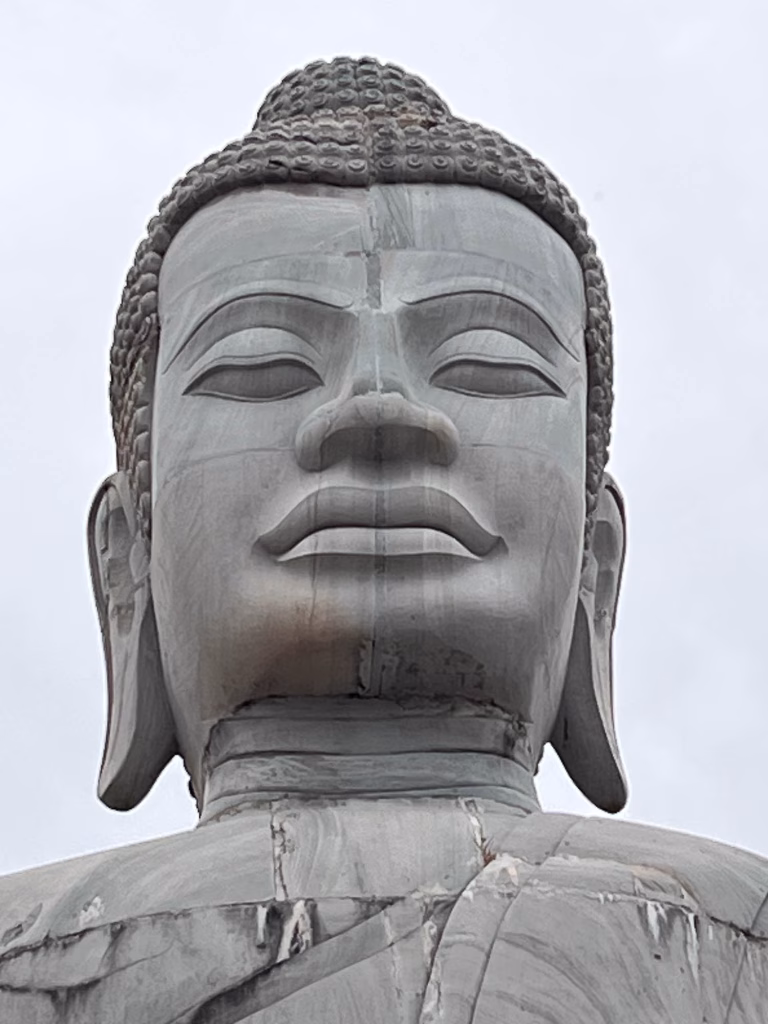 Buddha bei der Aussichtsplattform