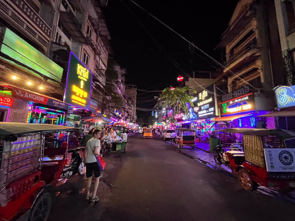 Die Rotlichtstraße von Phnom Penh