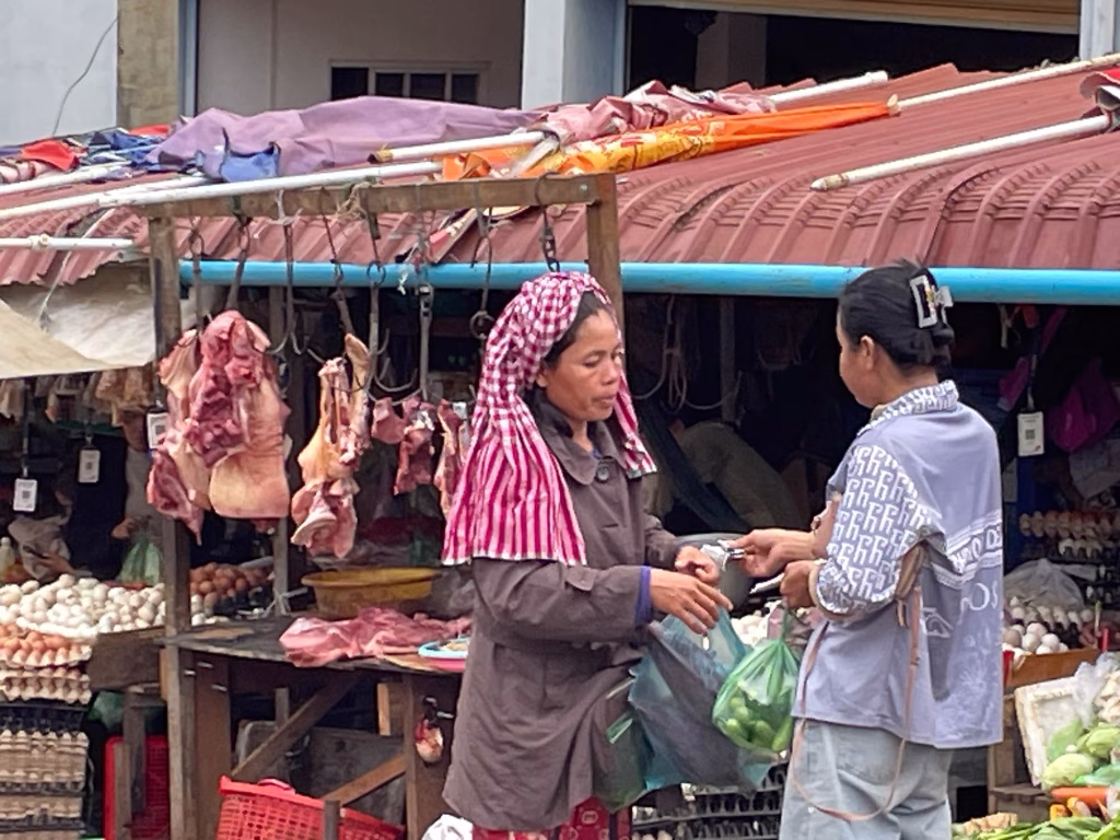 Am Markt in Sen Monorom