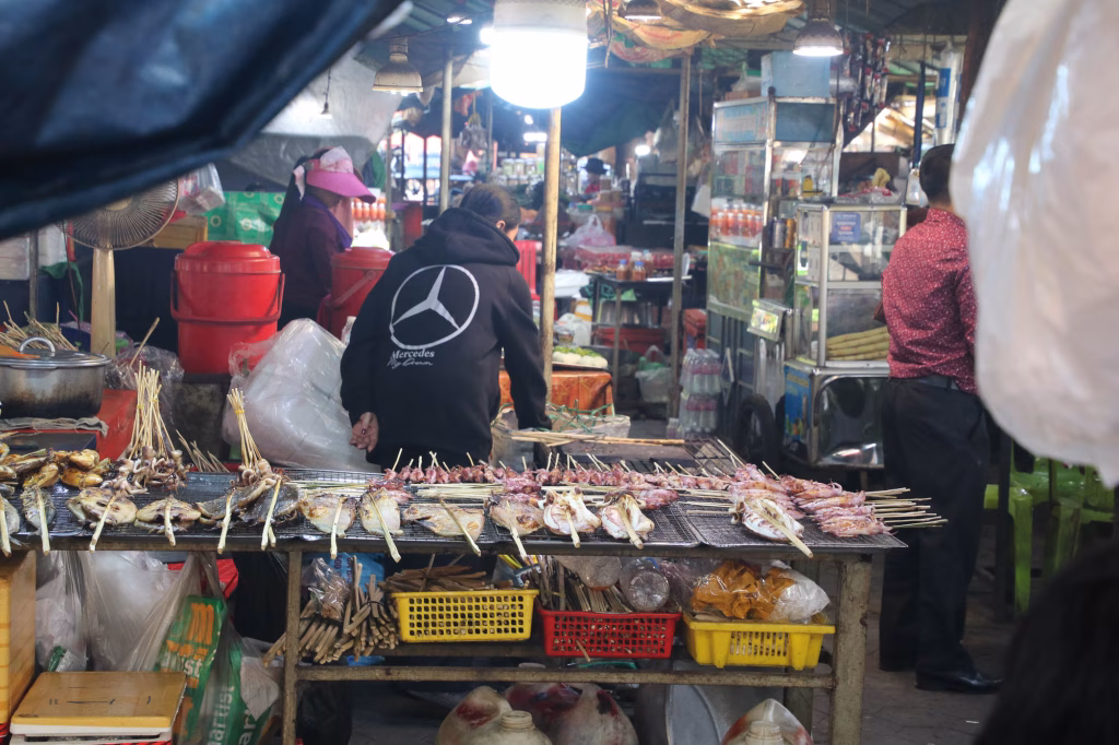 Grillstation am Krabbenmarkt in Kep