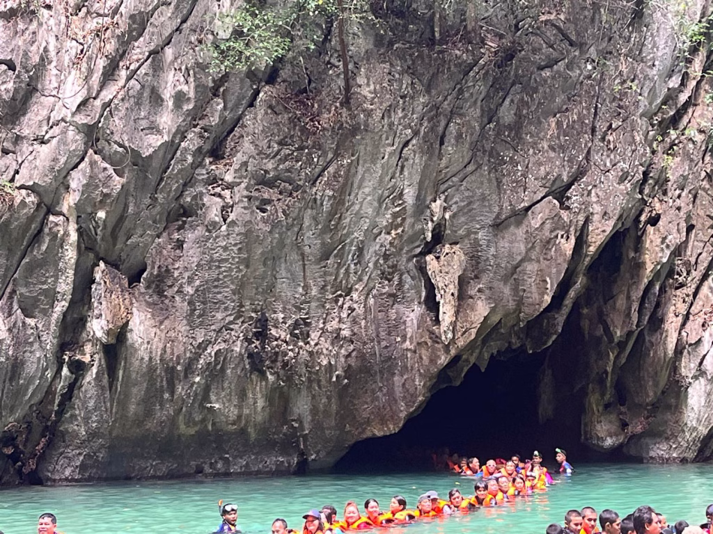 In der Emerald Cave
