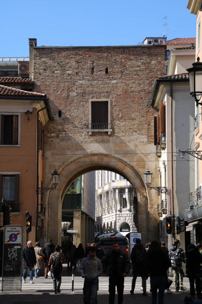 Eines der alten Stadttore