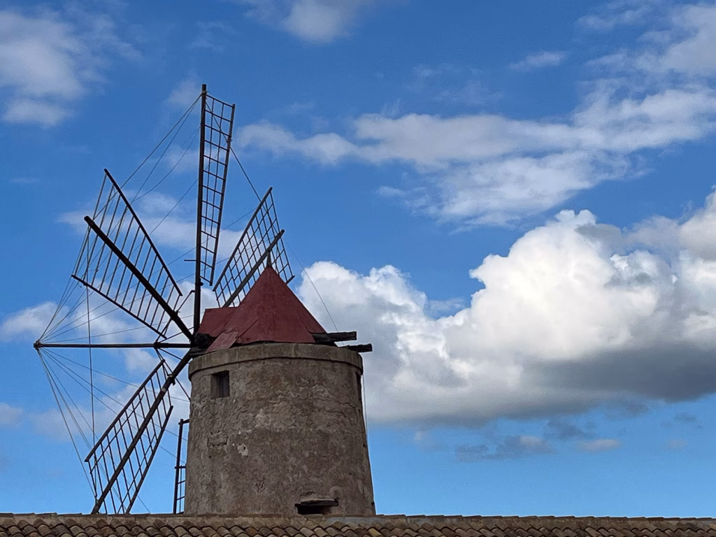 Windmühle bei den Salzfeldern