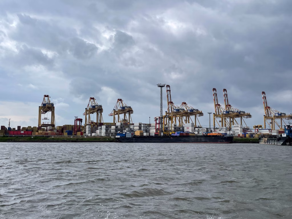 Kräne in Bremerhaven