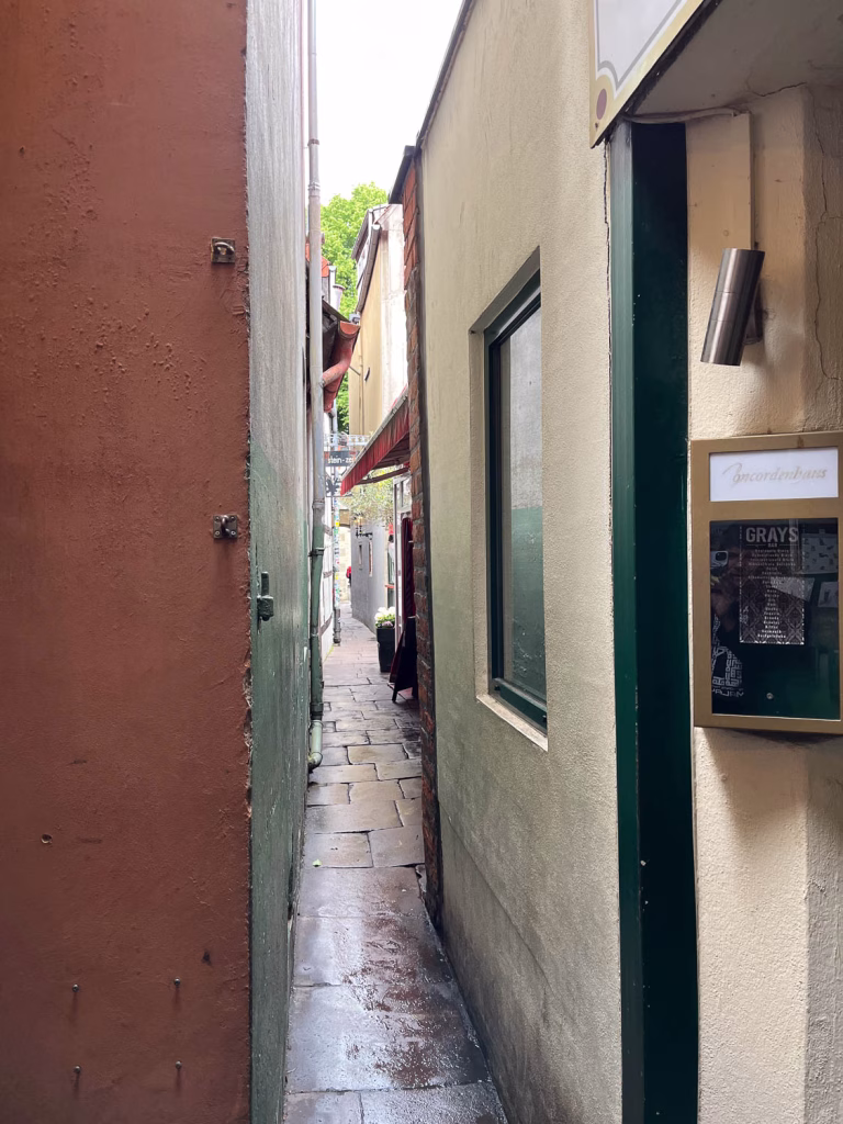 Manche Gassen im Schnoor Viertel sind sehr eng
