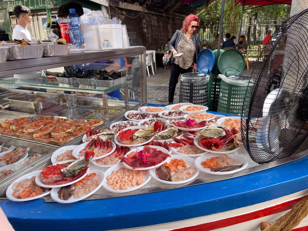 Essen am Fischmarkt, Catania